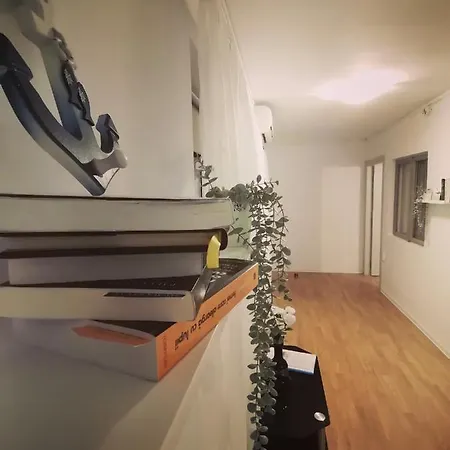 Konukevi Tria Nera House- Pure Joy Navodari